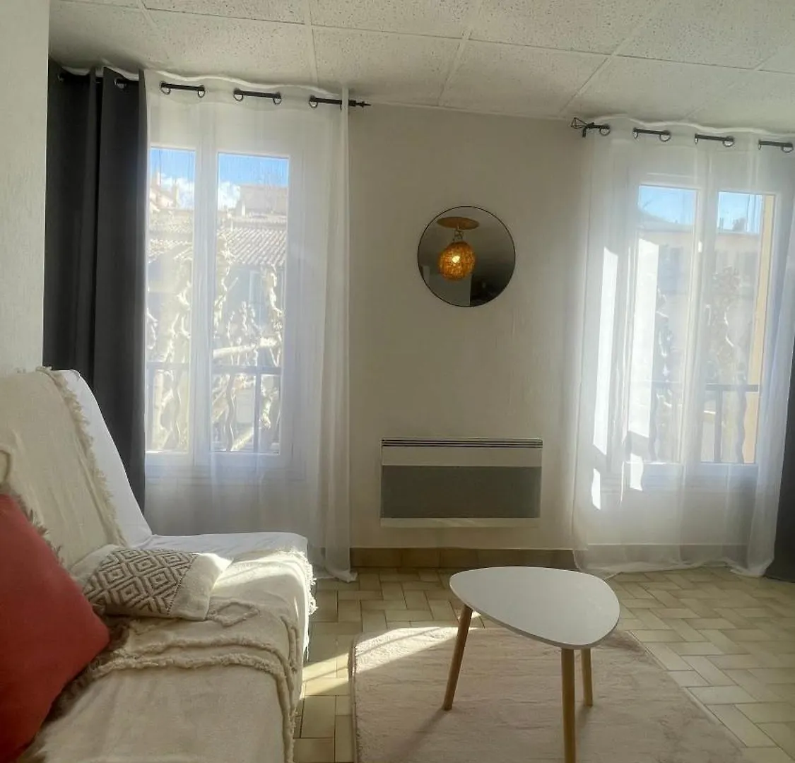 Spacieux Studio « Boheme » 迪涅莱班