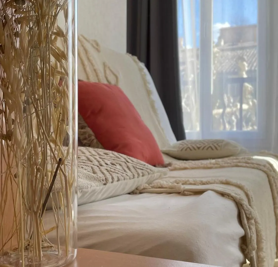 Spacieux Studio « Boheme » 迪涅莱班 法国